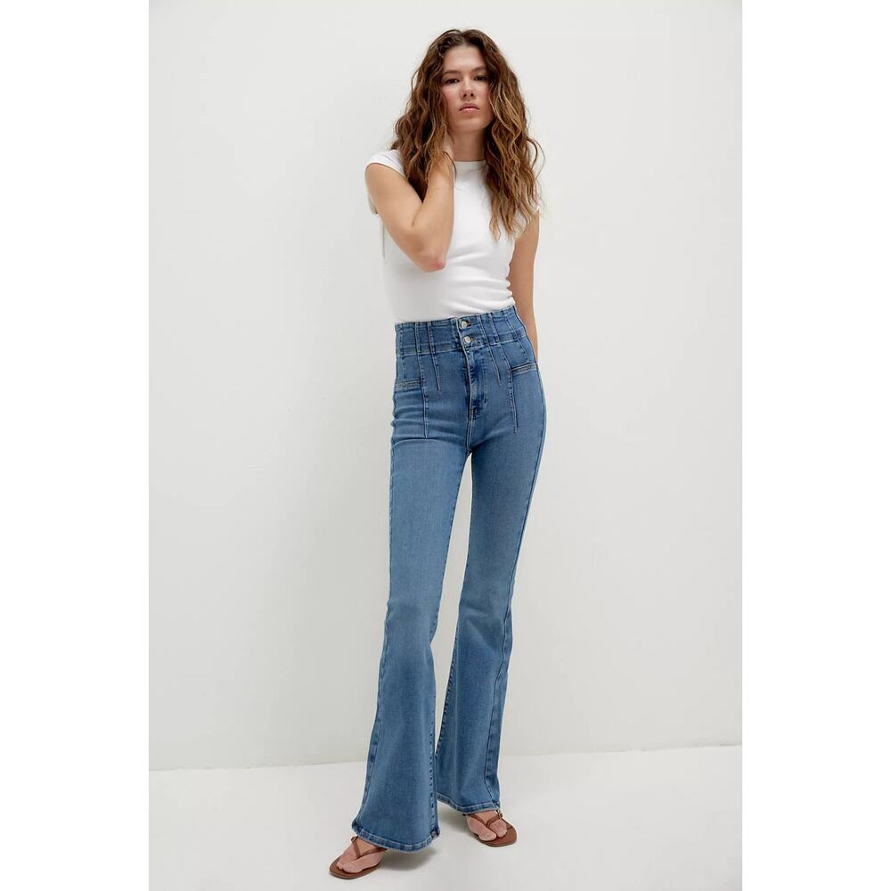 Free People We the Free Jayde Flare Ultra High Rise Jeans Size 32( 30×33)